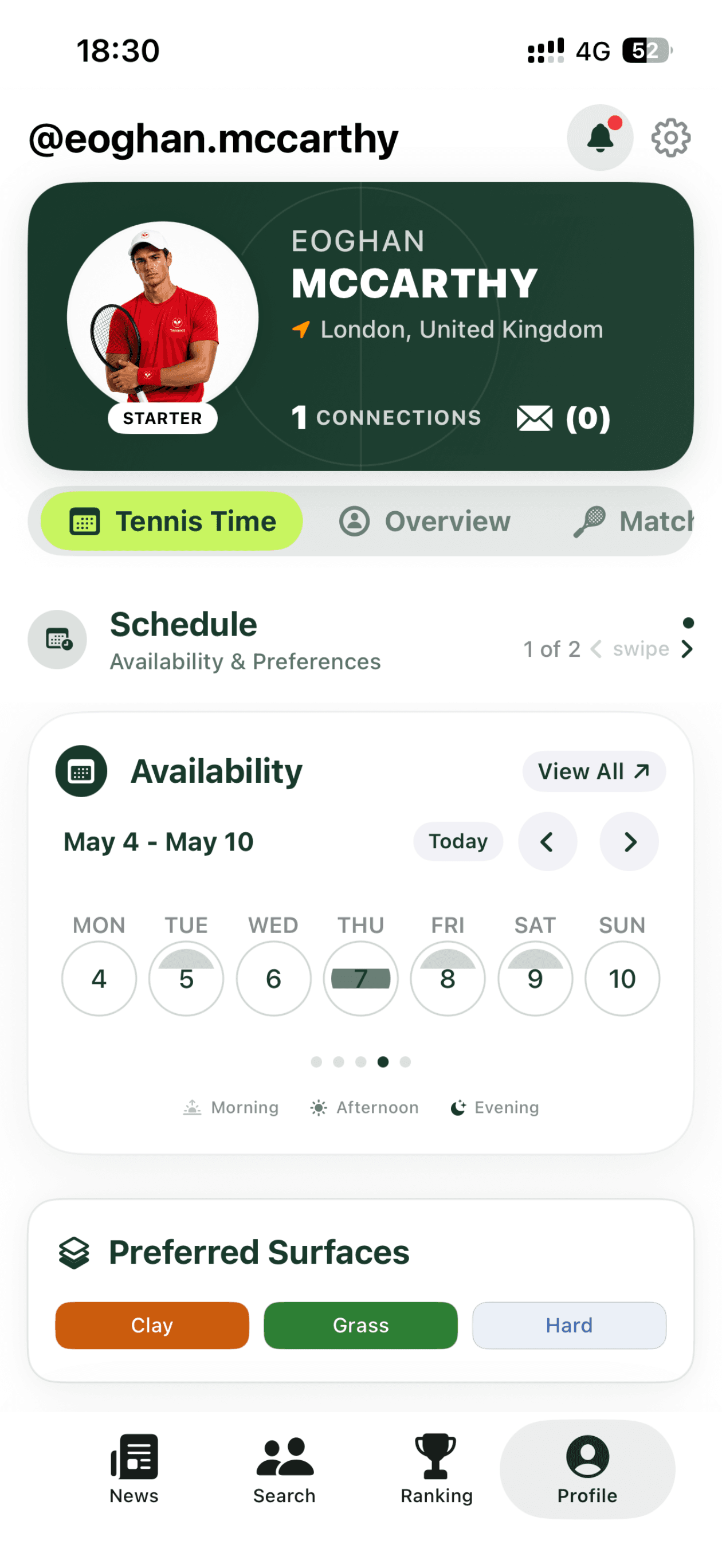 Tennect player profile with availability schedule and preferred court surfaces